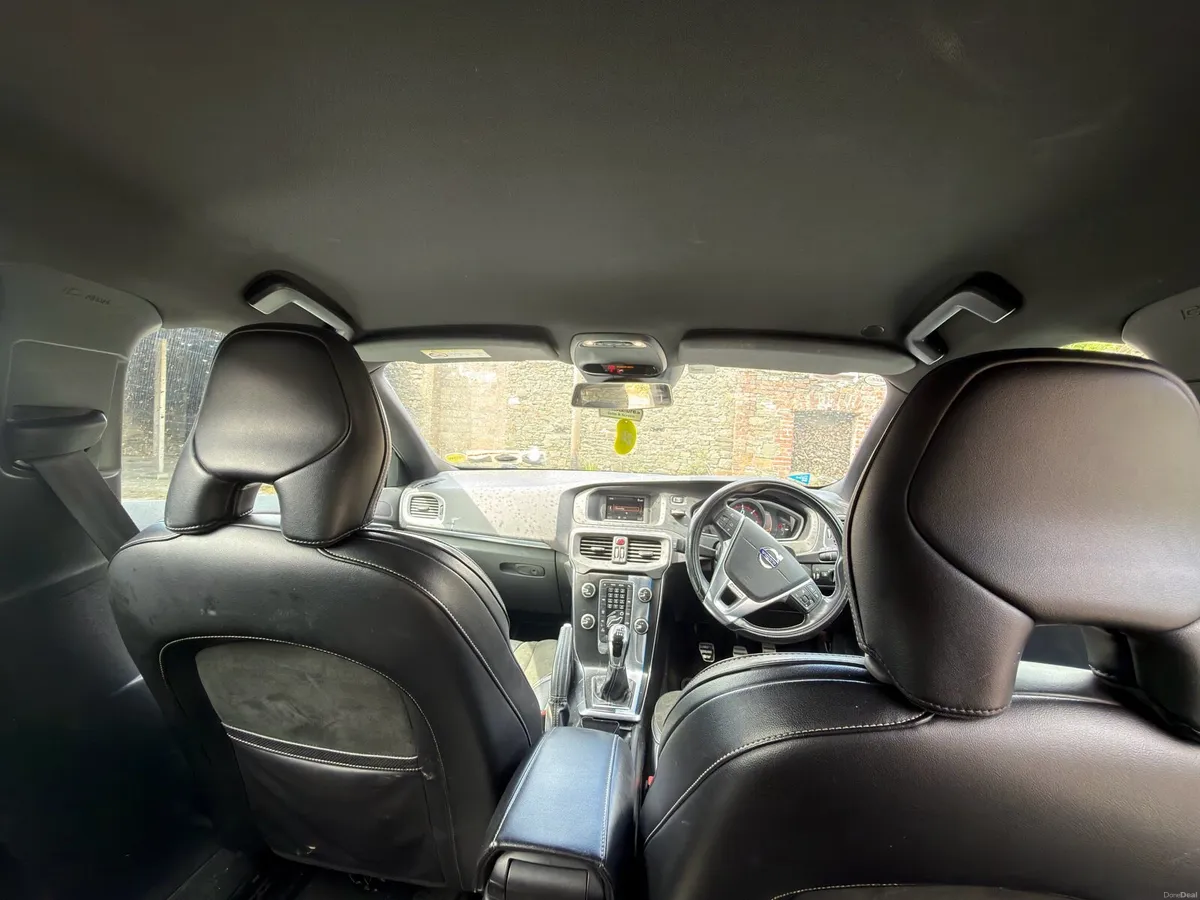 Volvo V40 *Low Milleage* New NCT - Image 6