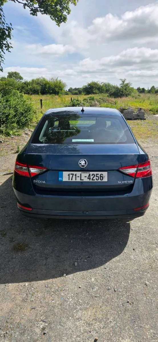 Skoda superb - Image 2