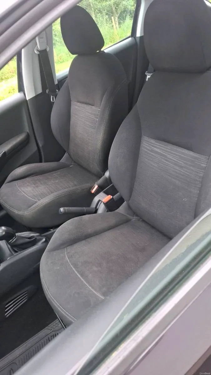 Peugeot 208 - Image 6