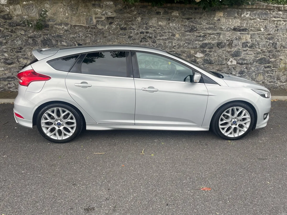 Ford Focus - Image 1