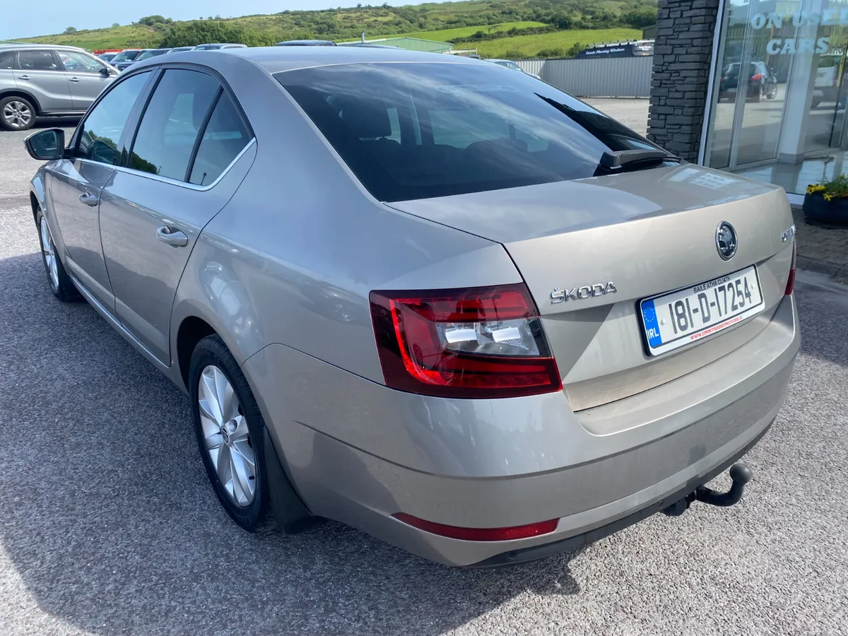 2018 Skoda Octavia AMBITION 1.6 TDI 115HP 4DR - Image 4