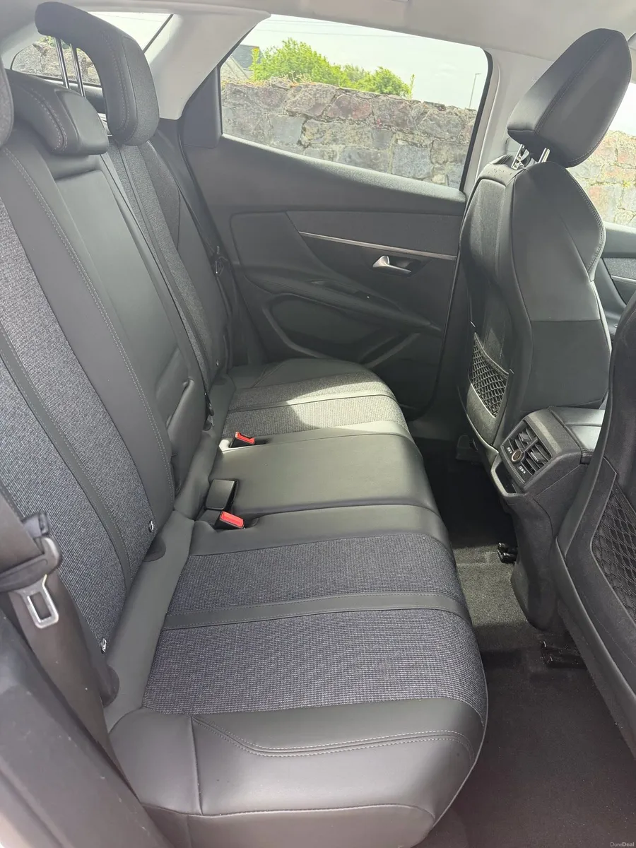 201 Peugeot 3008 Automatic - Image 4