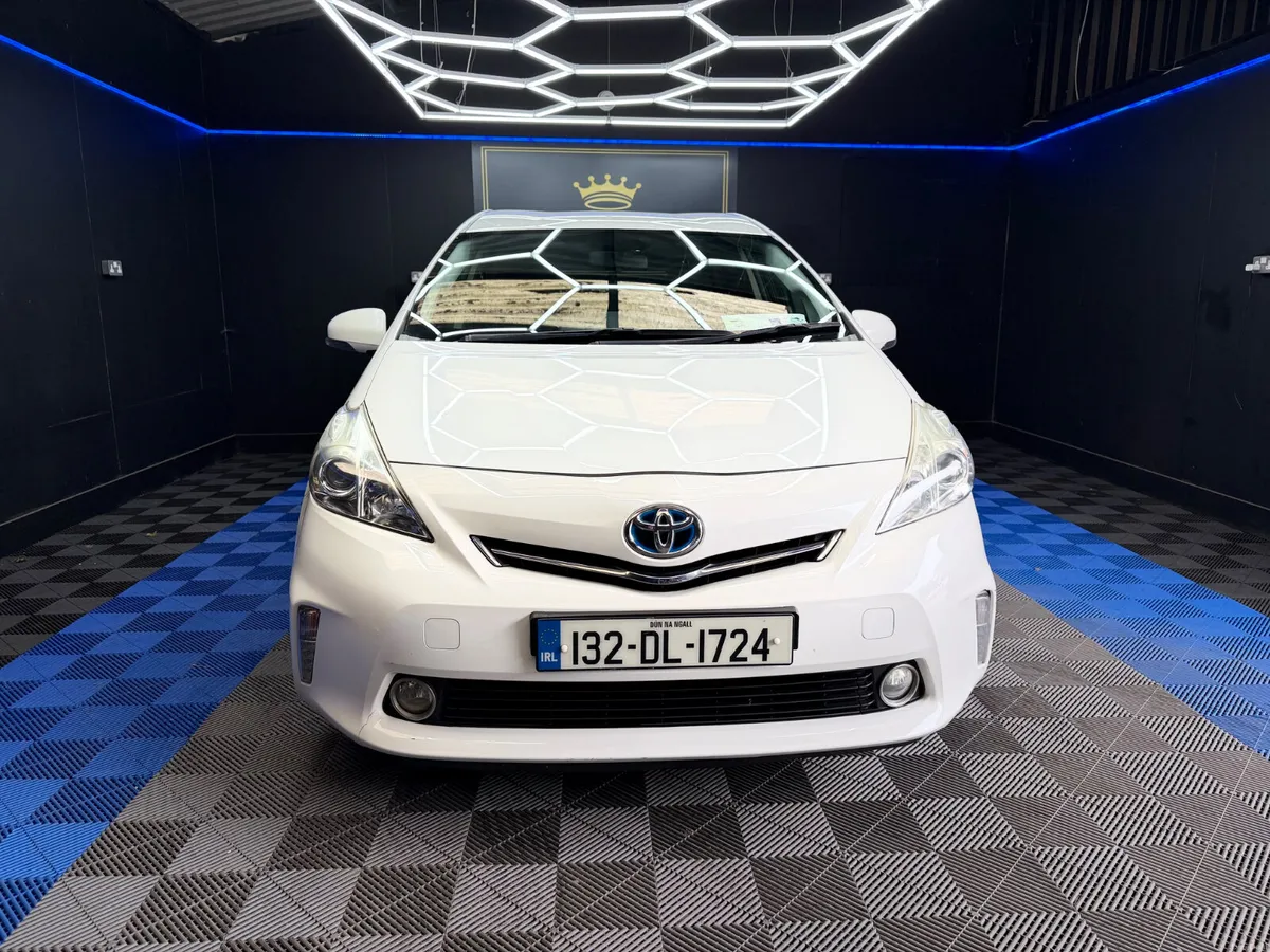 Toyota Prius 7 SEATS,Nct 08/26 ONLY 2  OWNERS - Image 4