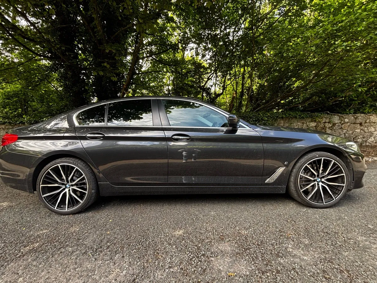 BMW G30 530 SE Plug in Hybrid - Image 1