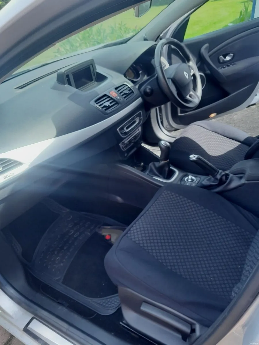 Renault Megane 2010 - Image 4