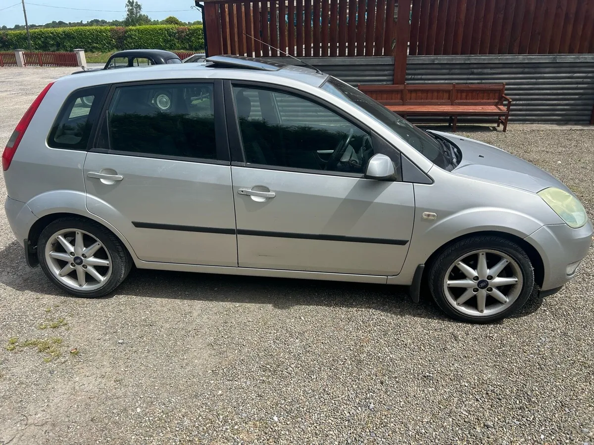 Ford Fiesta - Image 2