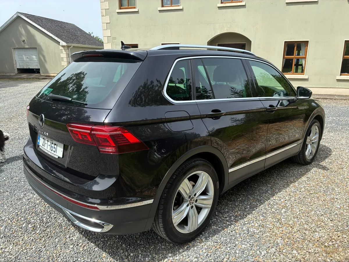 Volkswagen Tiguan 2021 - Image 3