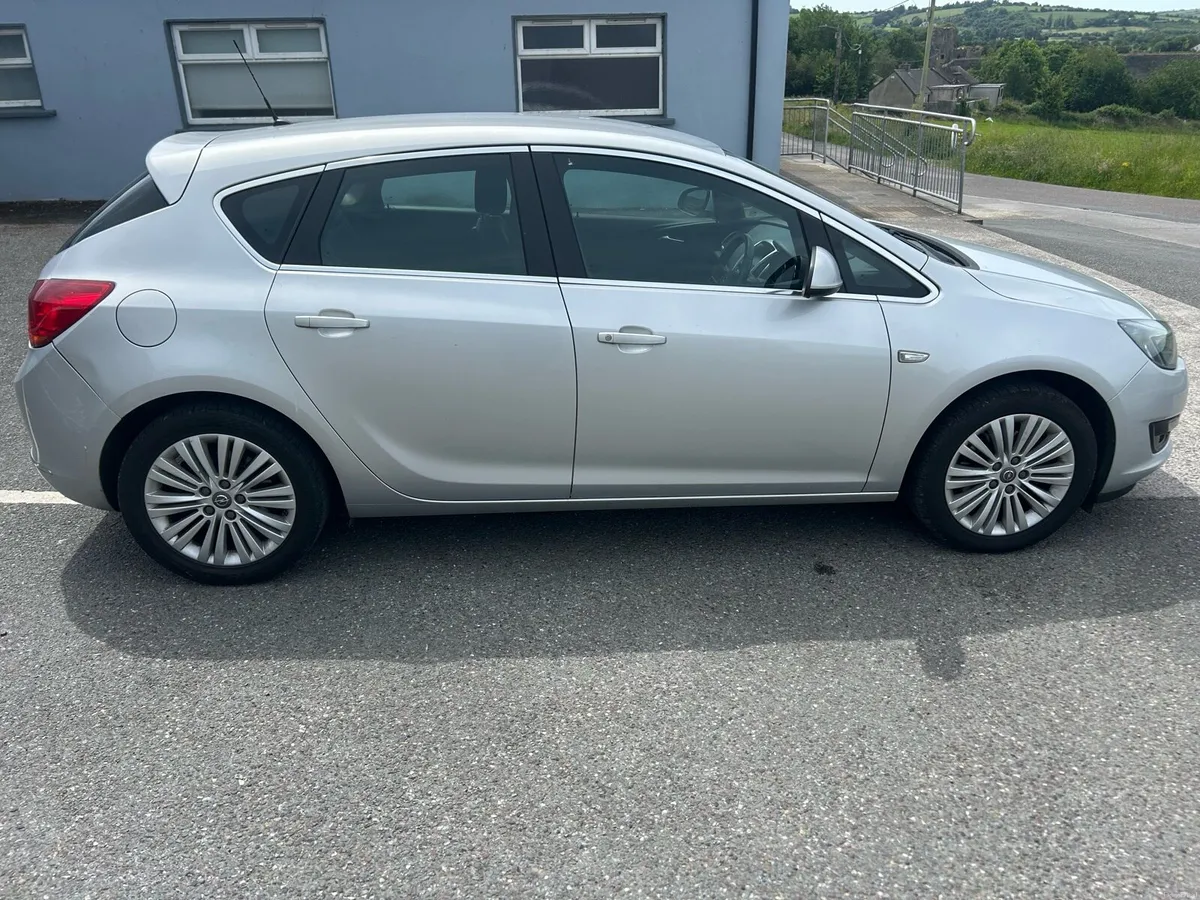 Opel Astra - Image 4