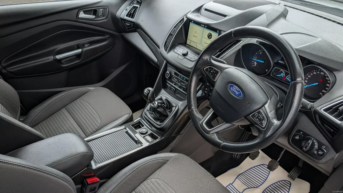 Ford Kuga 2018 - Image 2
