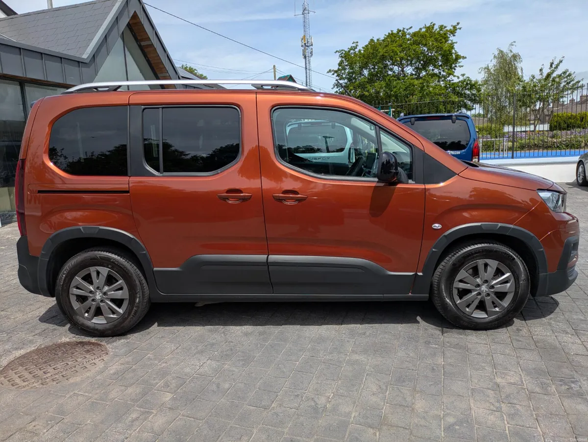 Peugeot Rifter 1.5 Diesel  – Wheelchair Accessible - Image 4
