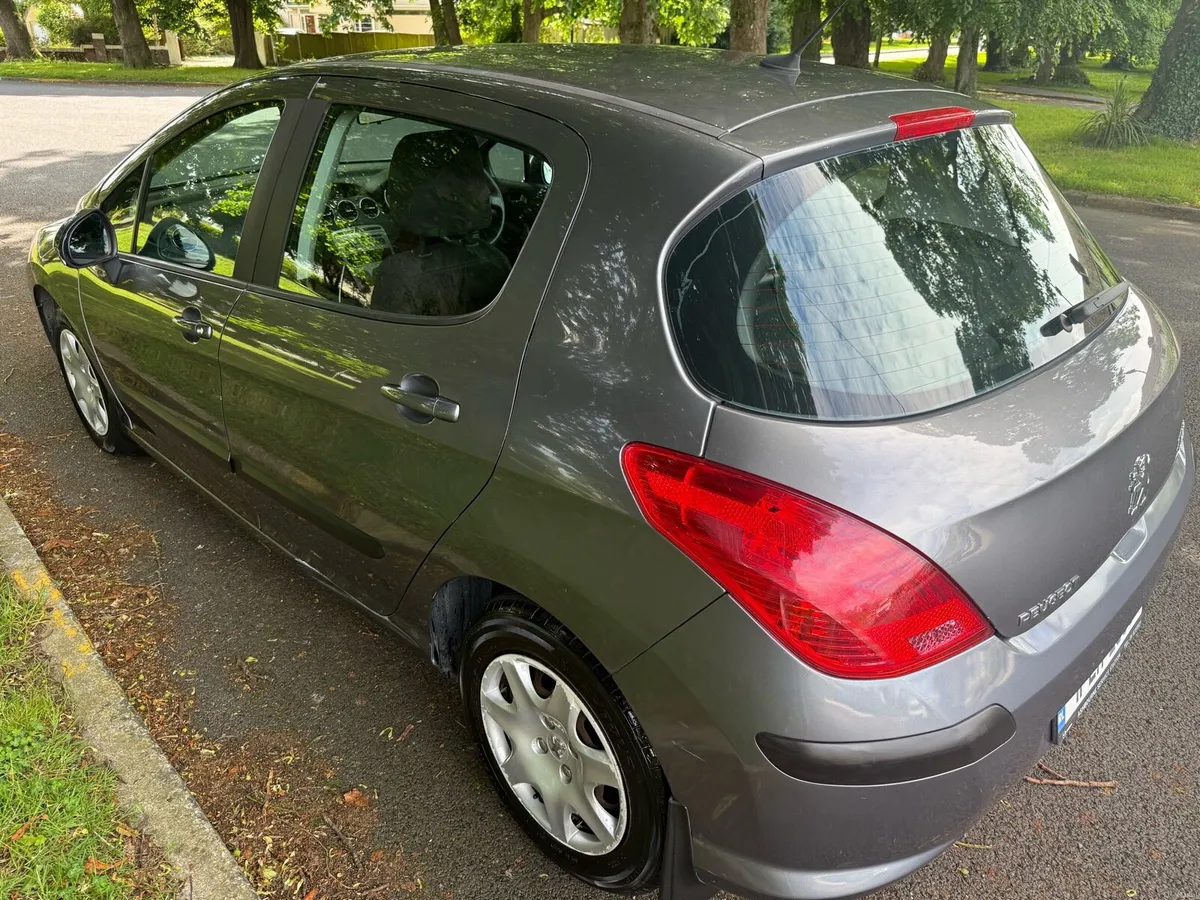 2011 Peugeot 308  AUTOMATIC  LOW KMS - Image 4