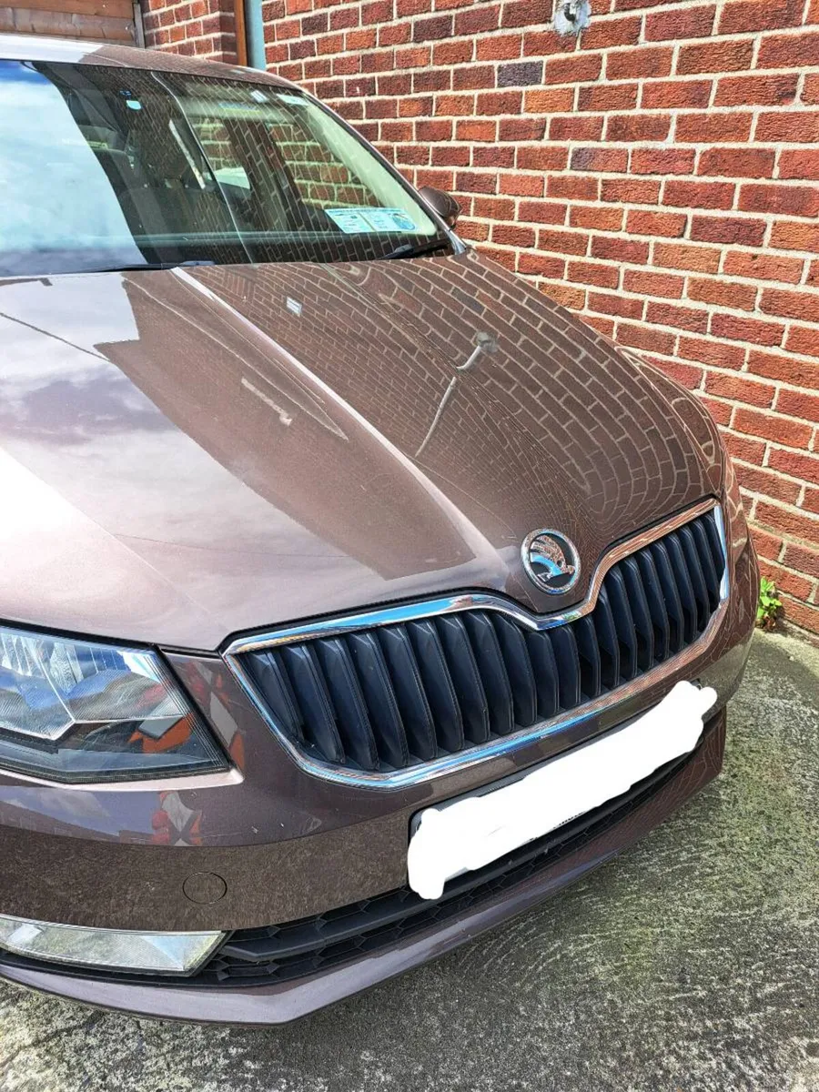 Car - Image 1