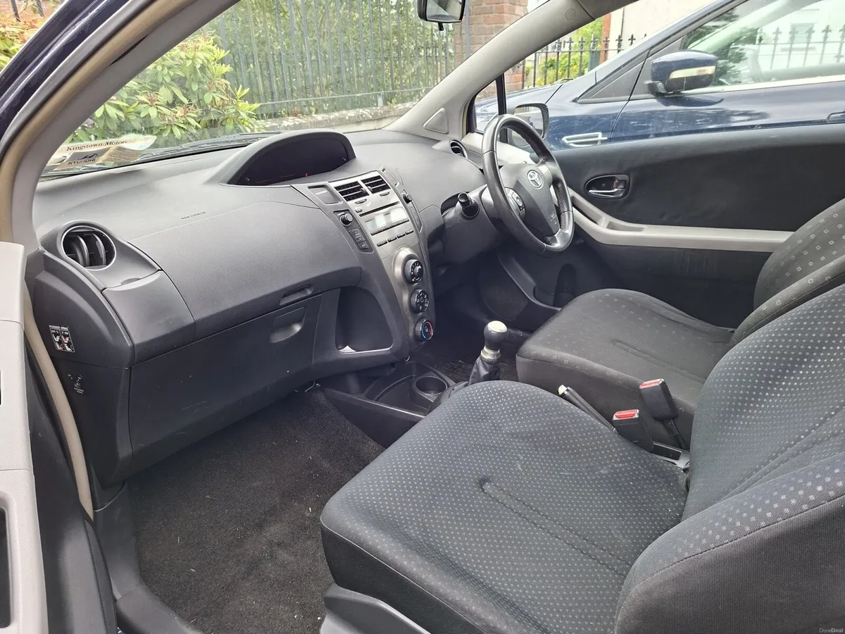 Car - Image 4