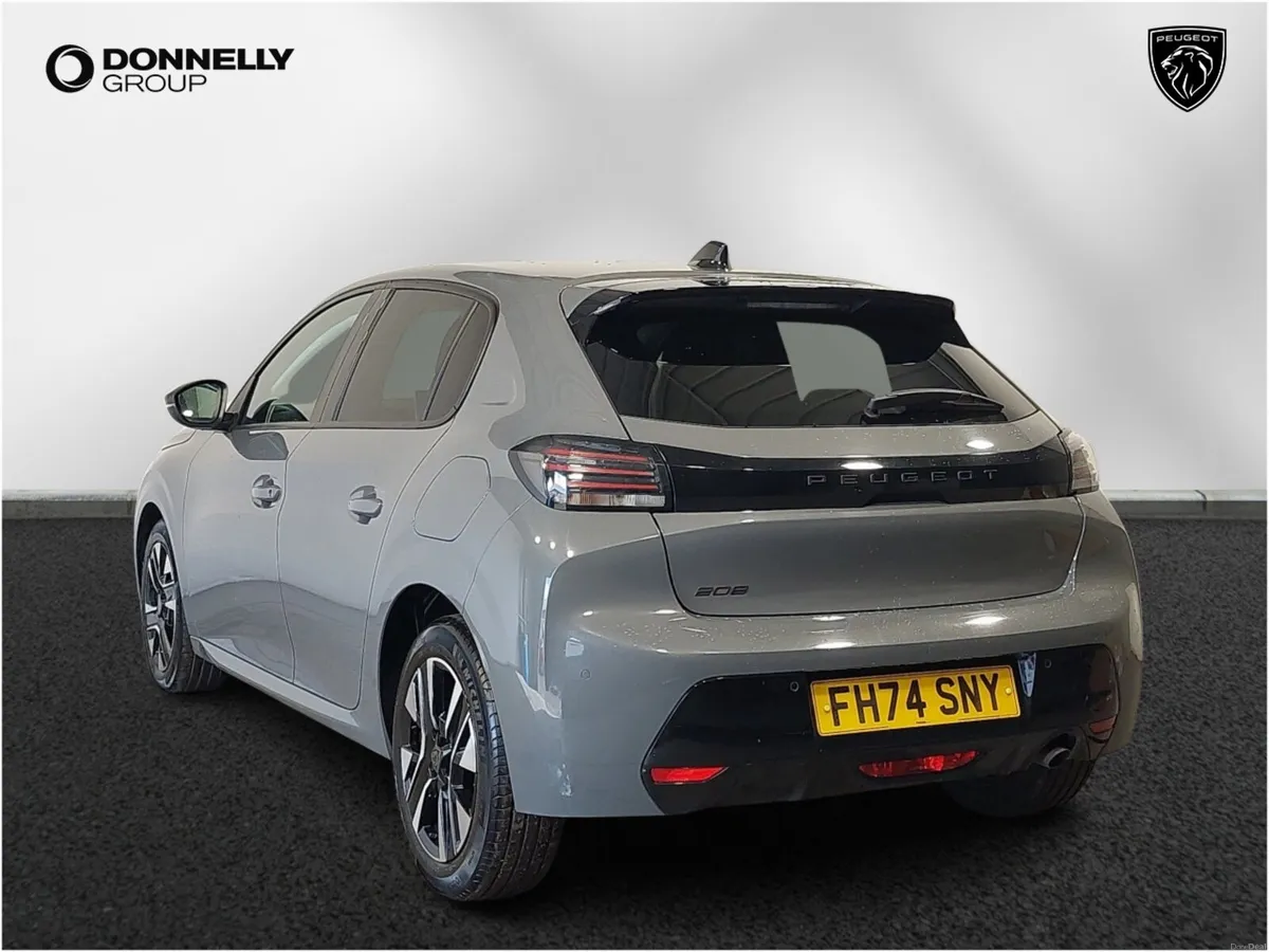 Peugeot 208 Hatchback Allure - Image 2