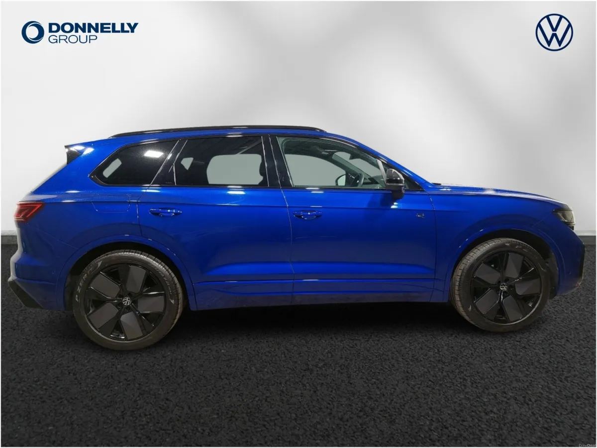 Volkswagen Touareg Diesel Estate Final Edition - Image 4