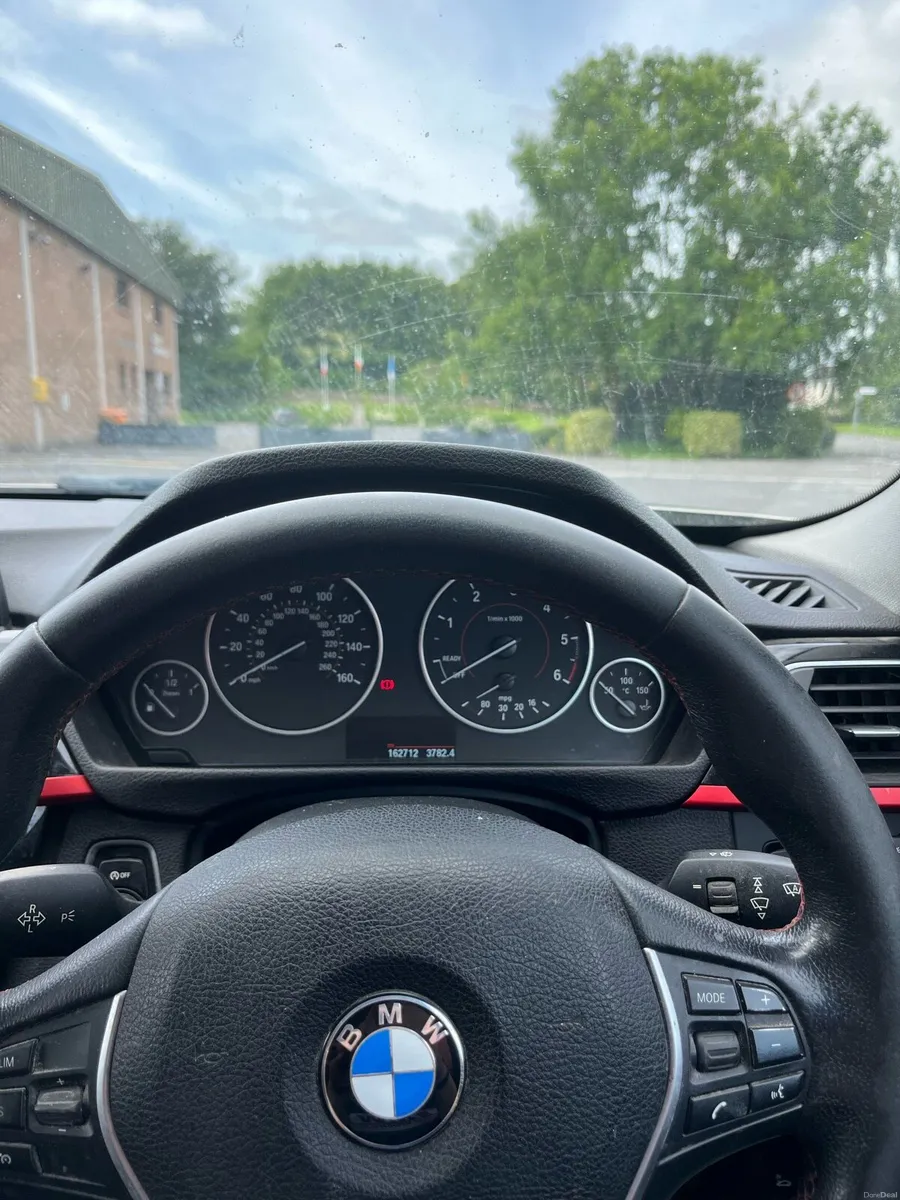 BMW 320 D - Image 6