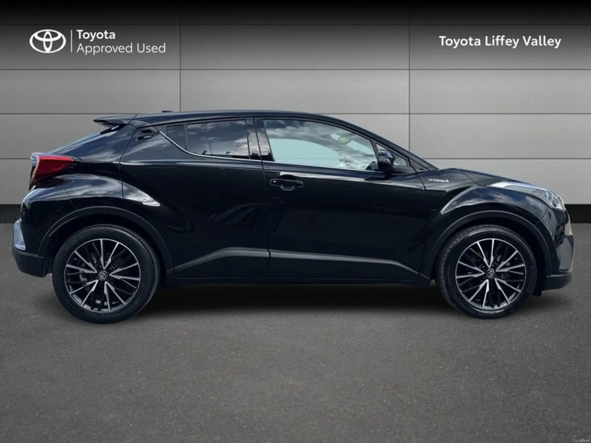 Toyota C-HR C-HR SOL HYBRID - Image 3