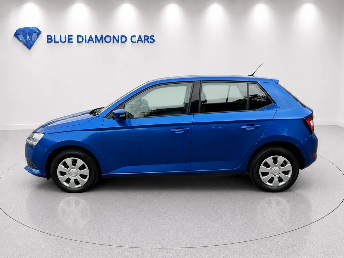 SKODA FABIA 1.0 PETROL - Image 4