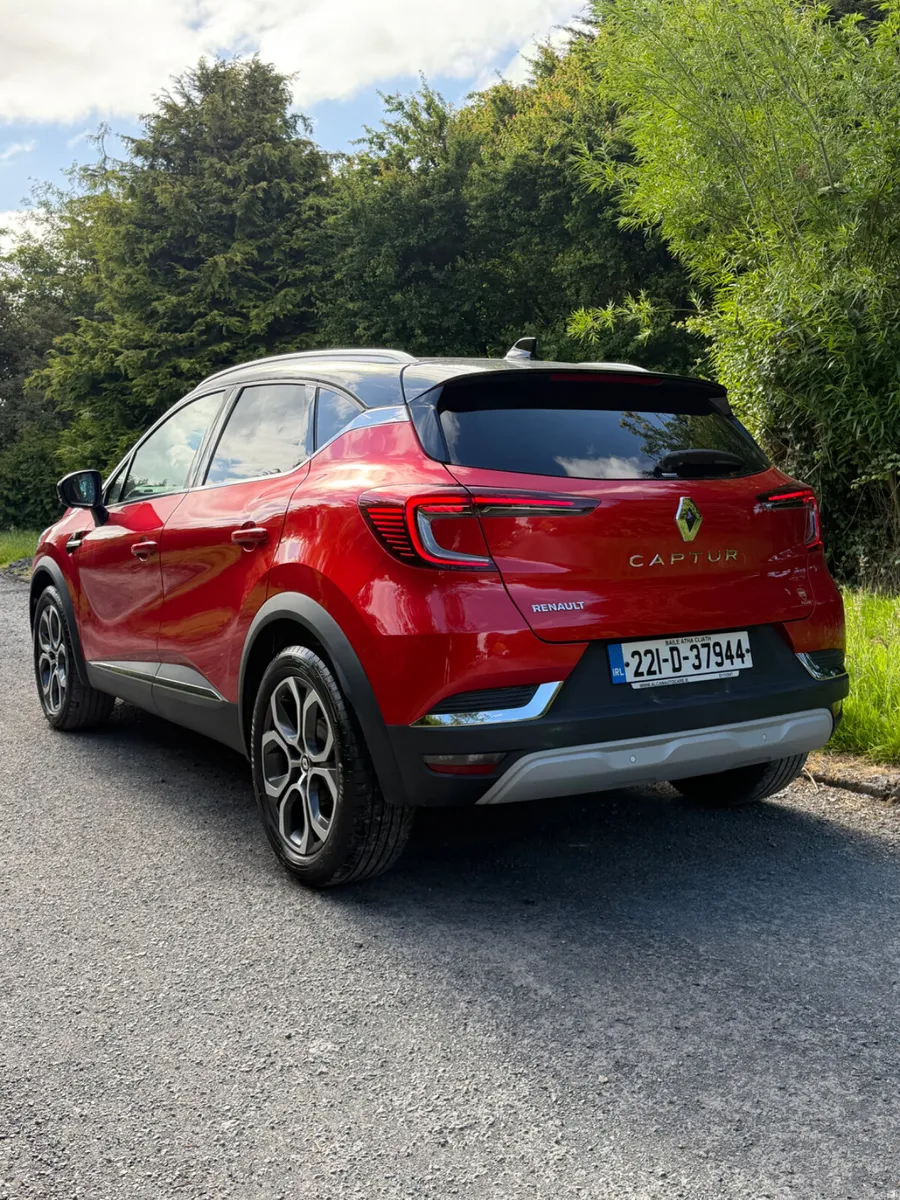 2022 Renault Captur 1.3 TCe Intens Techpack — Auto - Image 5