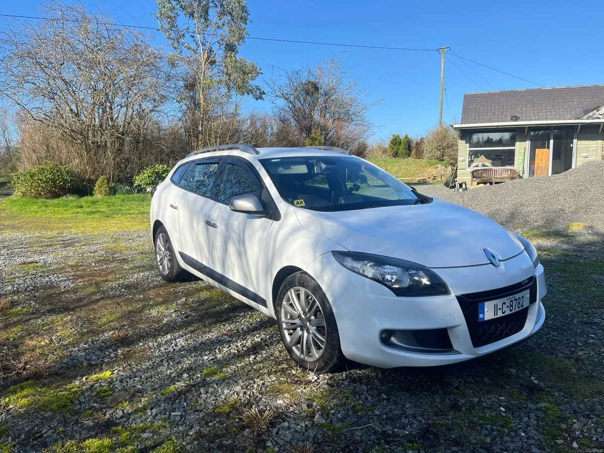 GT Line Renault Megane Estate - Image 2