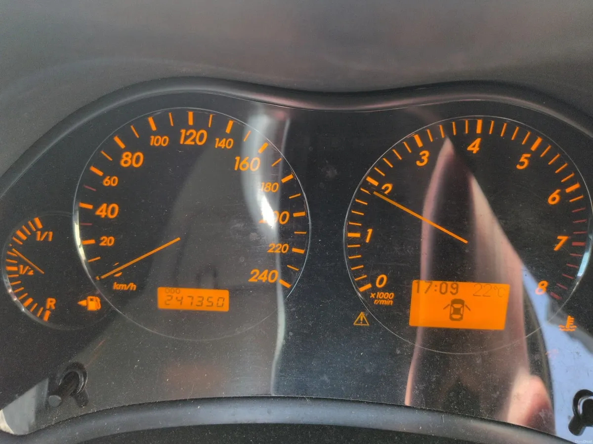 Toyota Avensis 2007 - Image 5