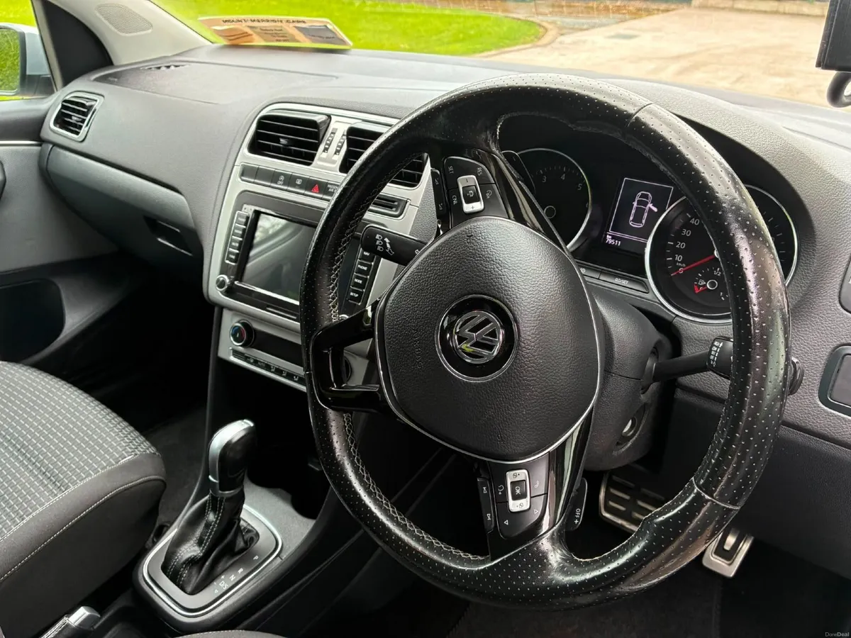 Volkswagen Polo 2015 - Image 3