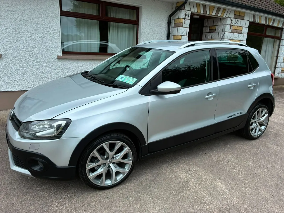 Volkswagen Polo 2015 - Image 4