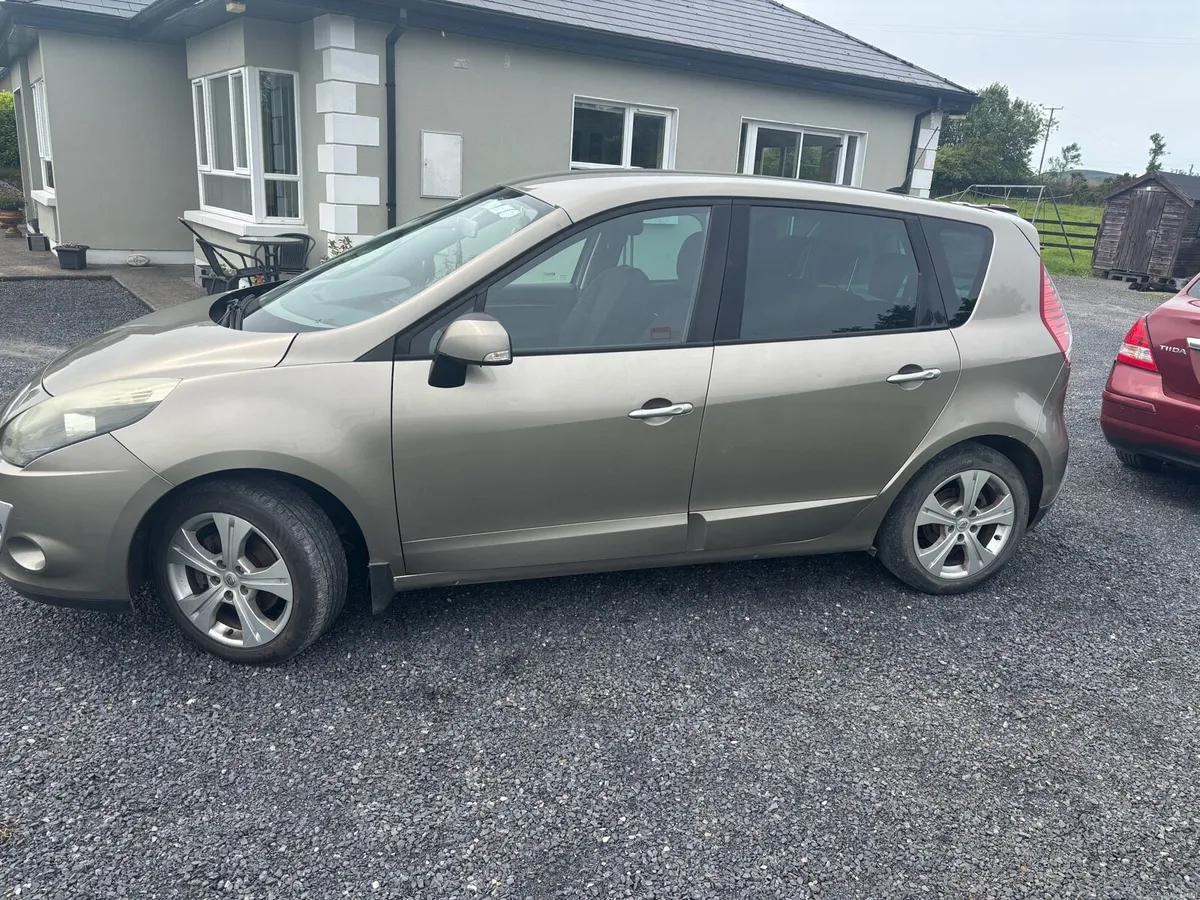 Car - Image 4