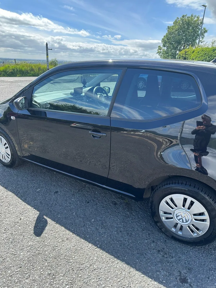 VW Up - Image 5