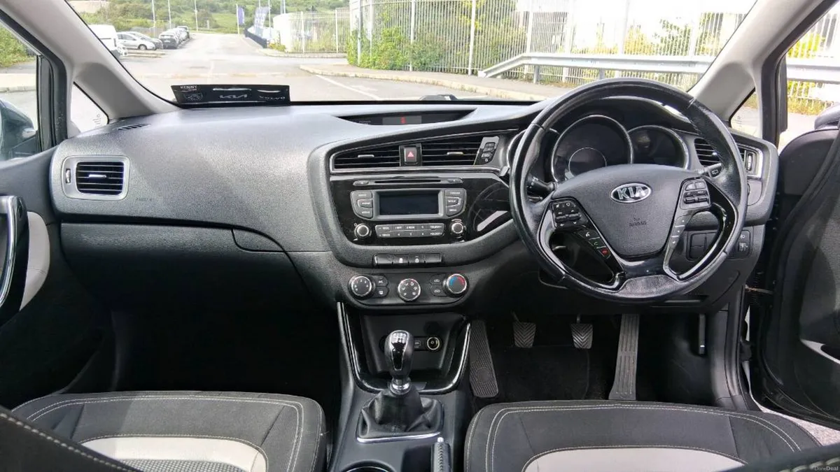 Kia Ceed - Image 5