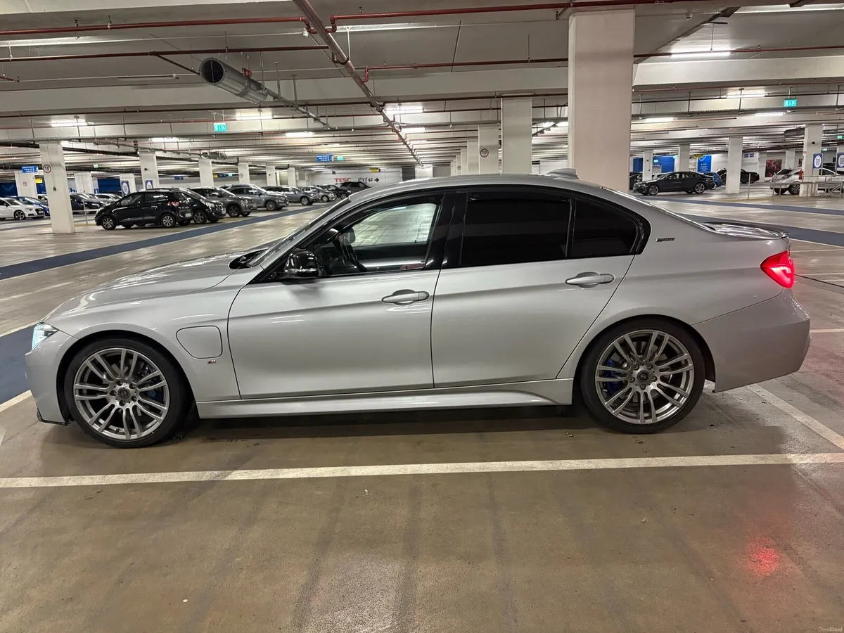BMW 330e m sport SEND OFFERS !!! - Image 4