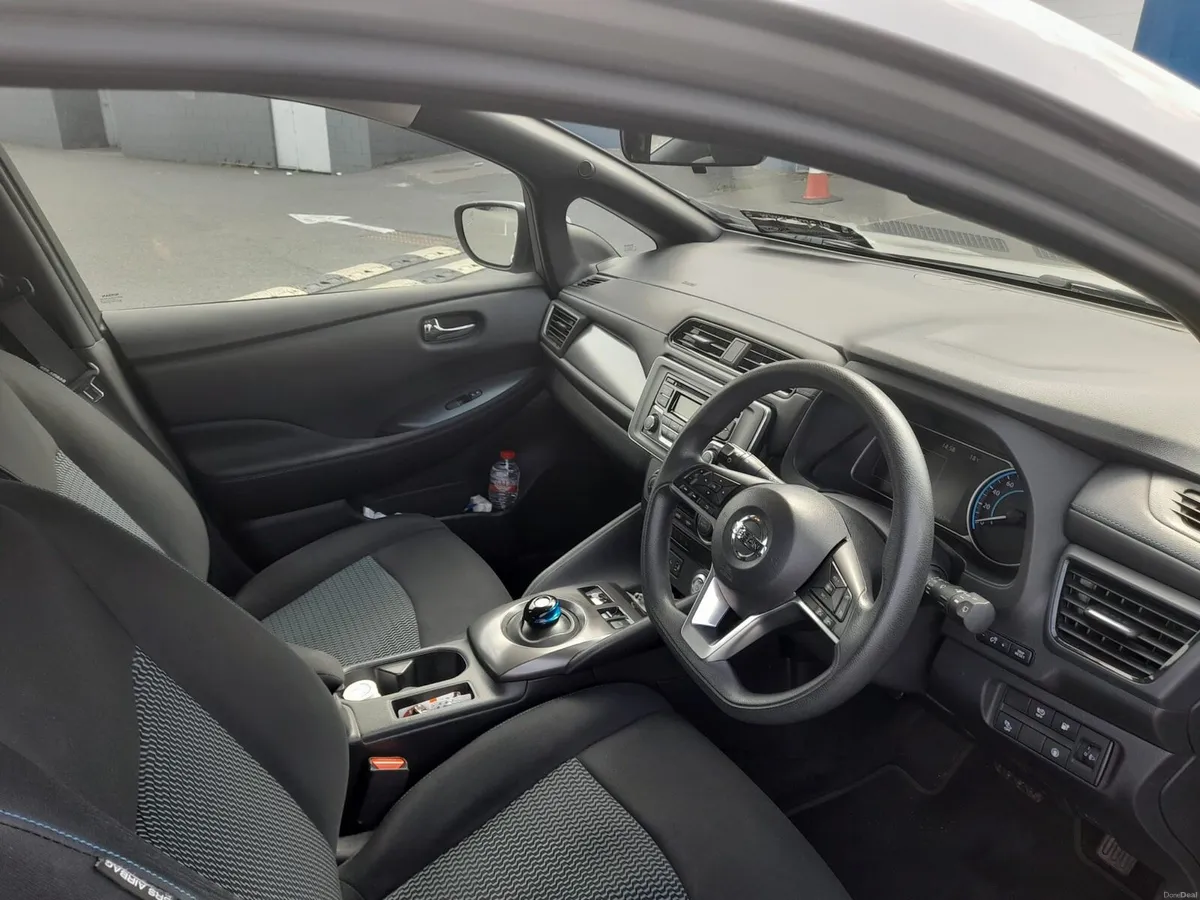 2018 Nissan Leaf 40kwh *Fresh NCT until 05/2028* - Image 5