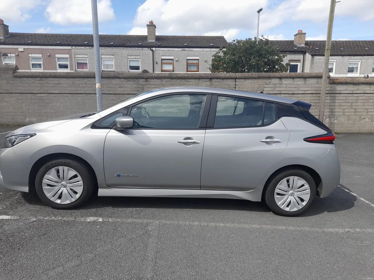 2018 Nissan Leaf 40kwh *Fresh NCT until 05/2028* - Image 2