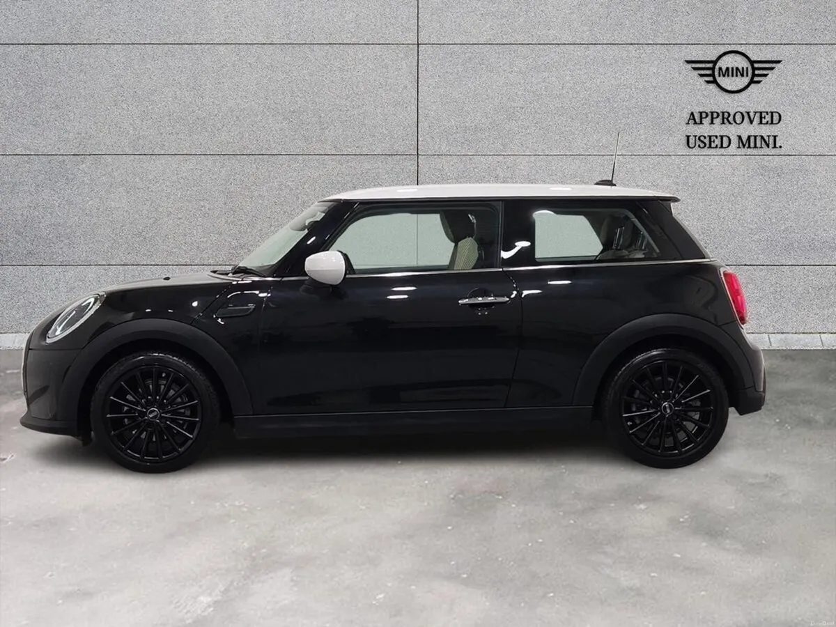 Mini Cooper 3-Door Cooper Classic - Image 3