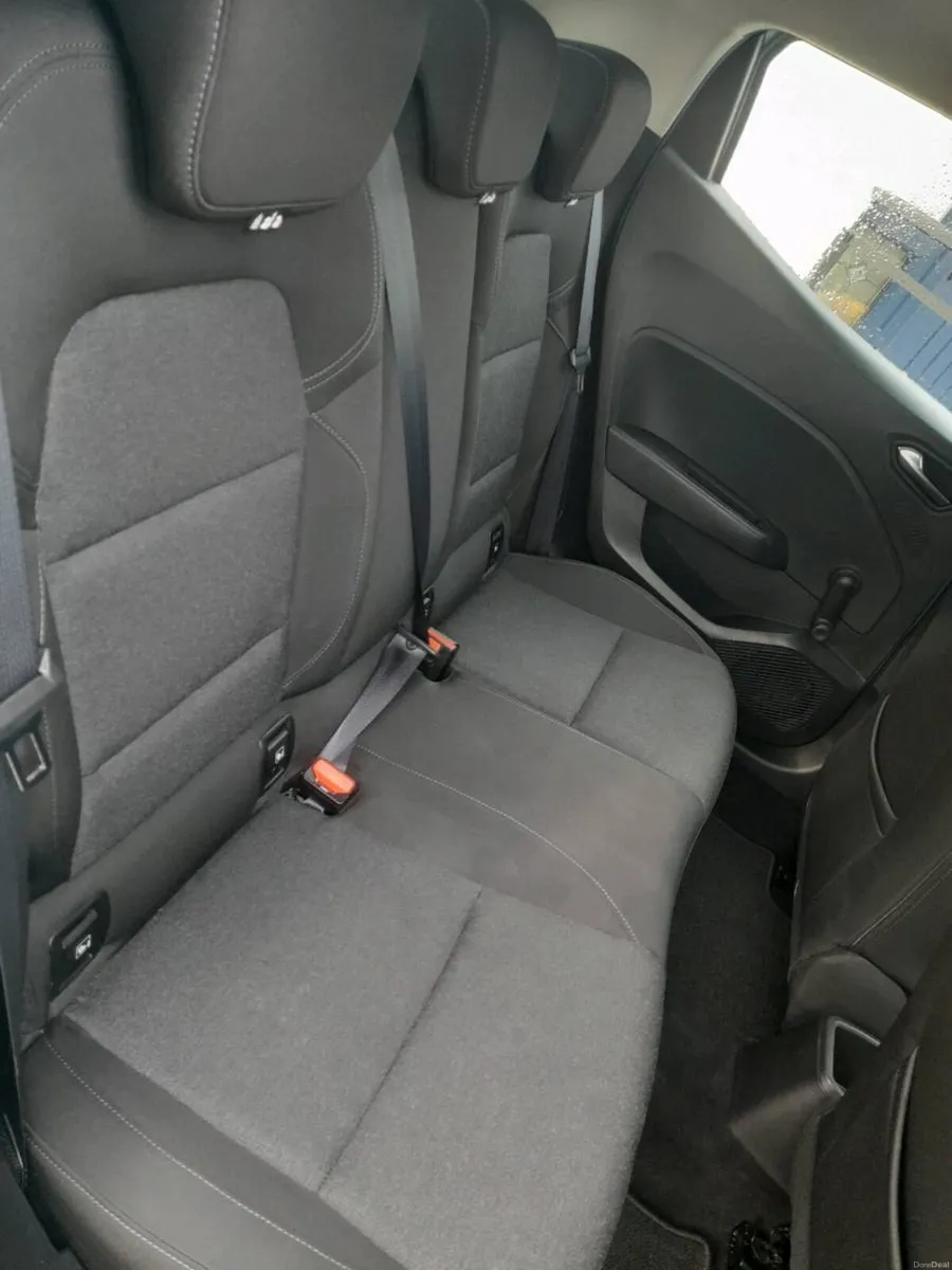 Renault clio 1.2 2022 - Image 4