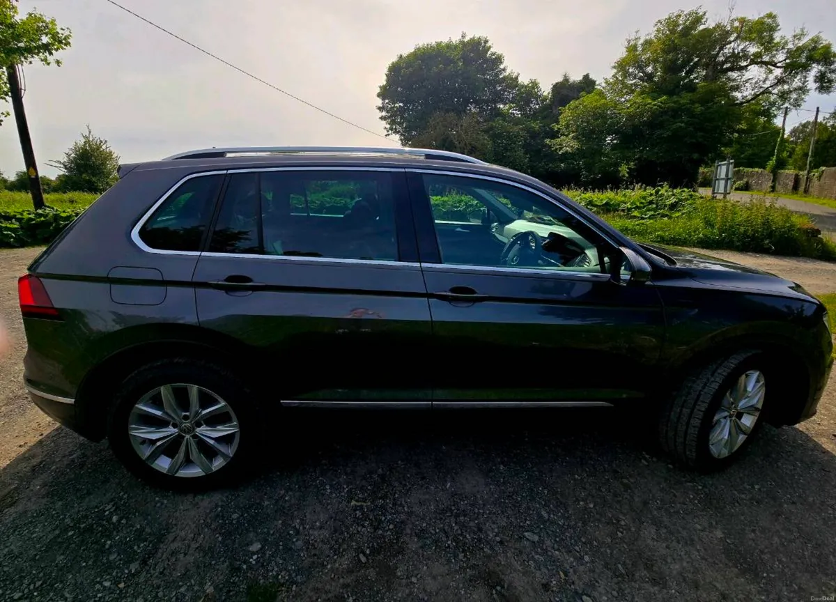 2018 Volkswagen Tiguan Highline 2.0 TDI Manual – 1 - Image 4