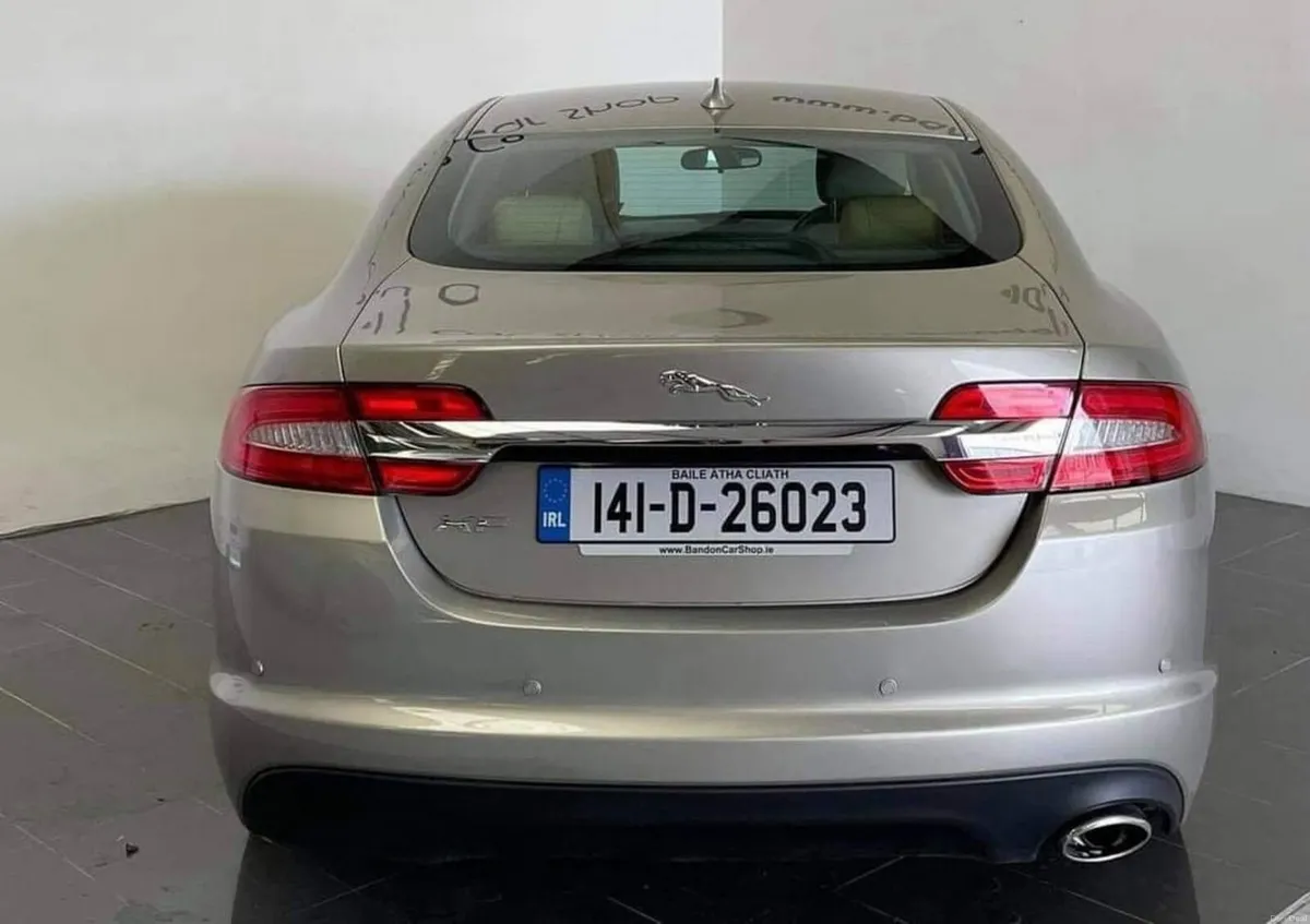 Jaguar XF 2014 - Image 2