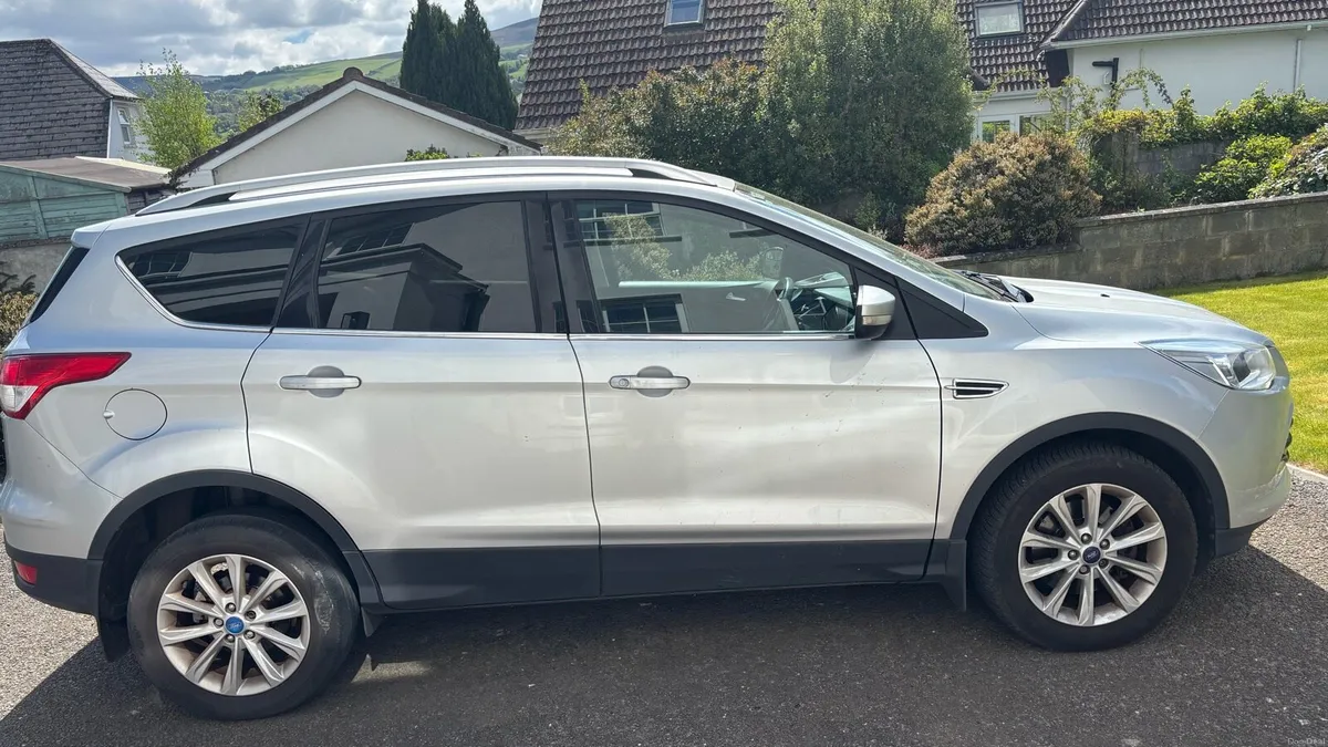 Ford Kuga - Image 3