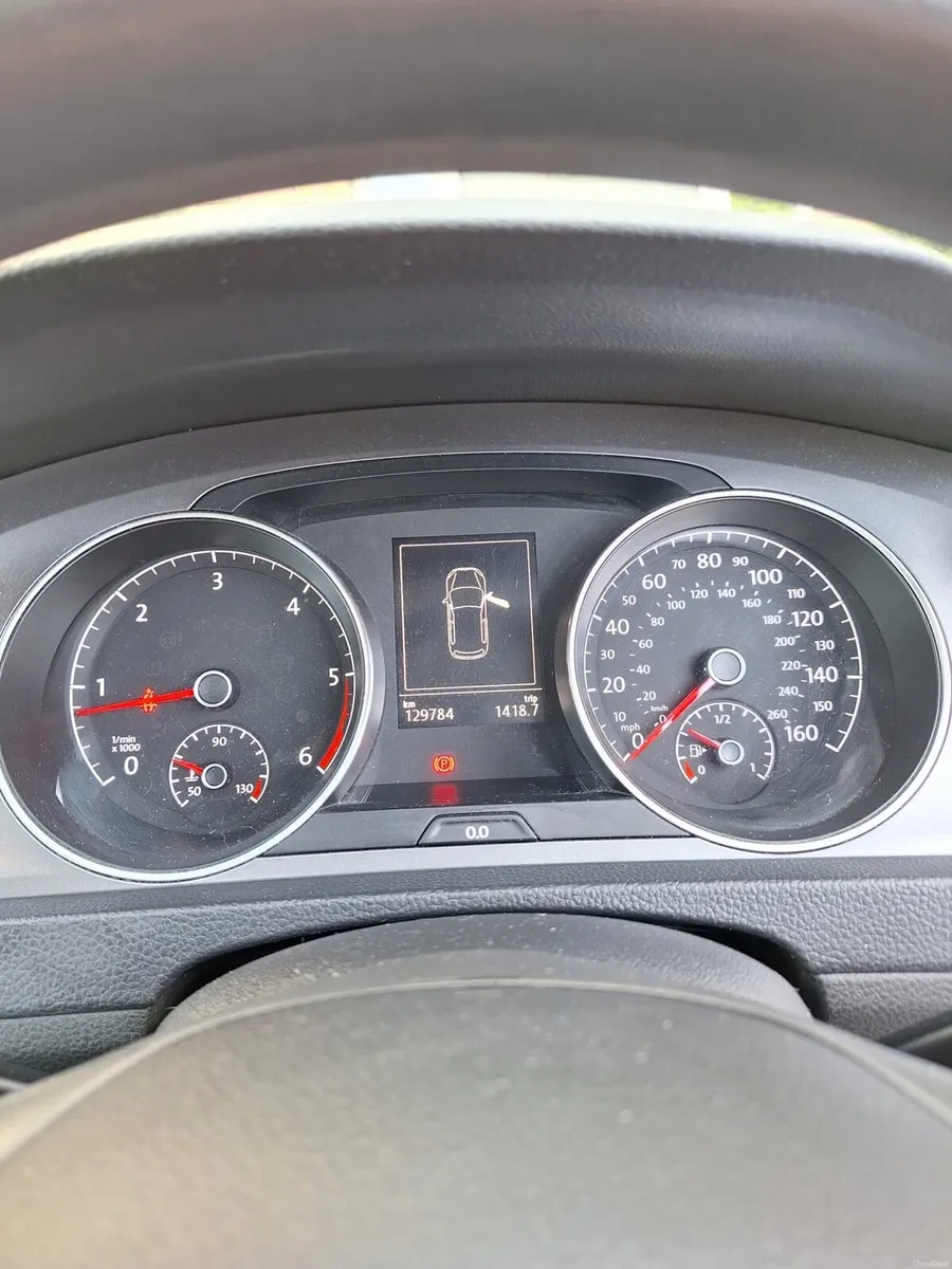 Volkswagen Golf - Image 6
