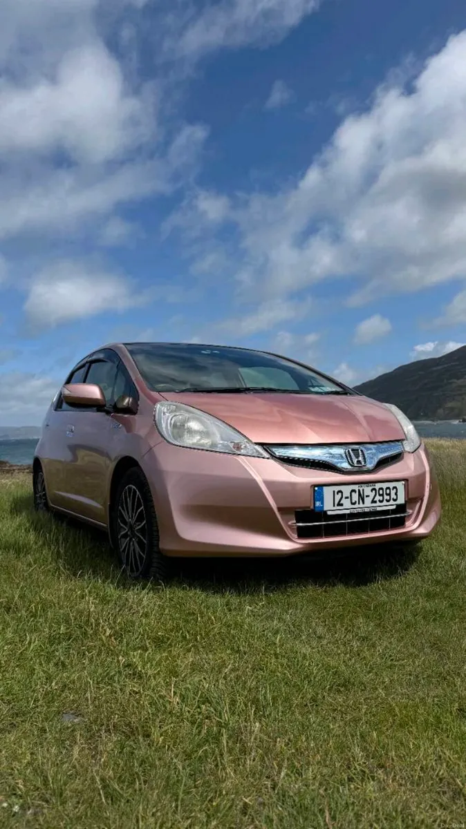 Honda Fit / Jazz 2012 Hybrid "She’s" Limited Edit. - Image 4