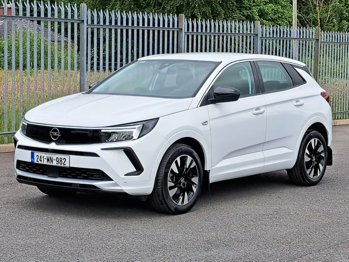 Opel Grandland ELEGANCE 1.5TD 130BHP 8-SPEED AUTOM - Image 6