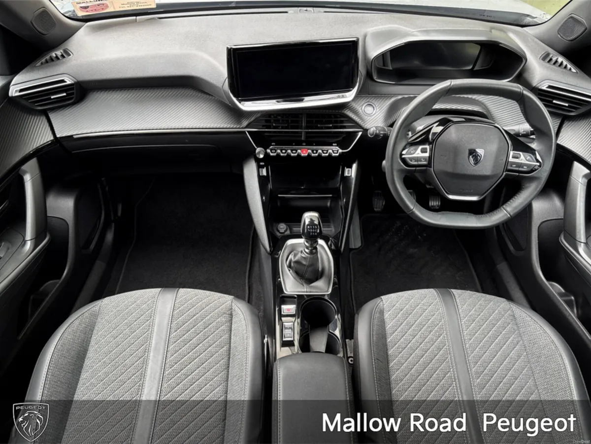 Peugeot 2008 ALLURE 1.2 PURETECH MY23 - Image 4
