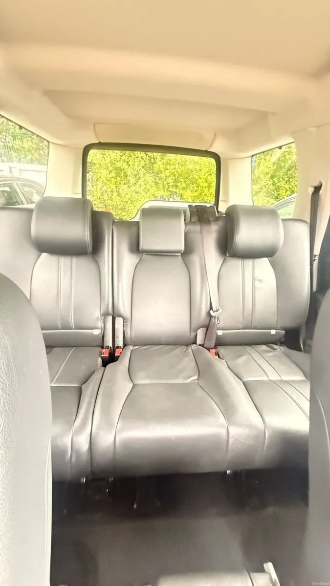 Landrover discovery 3L TDI (€333 tax)5 seater - Image 6