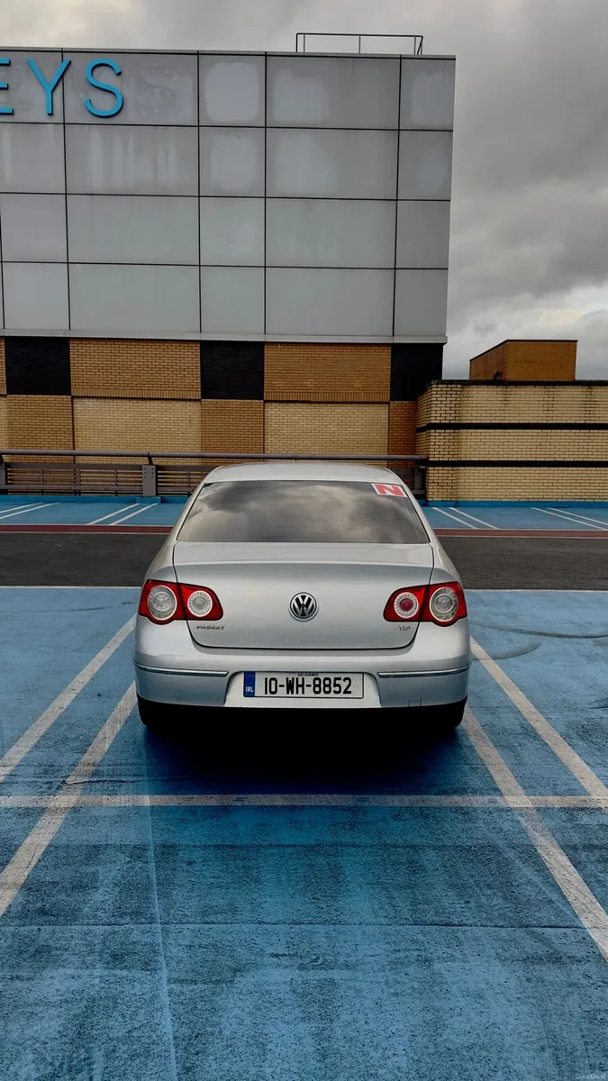 VW PASSAT 2.0TDI 2010 - Image 3