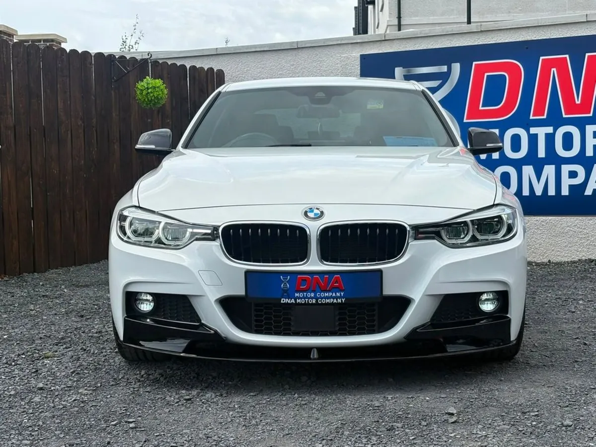 BMW 3-Series 320i - MSPORT - LOW KM - Image 2