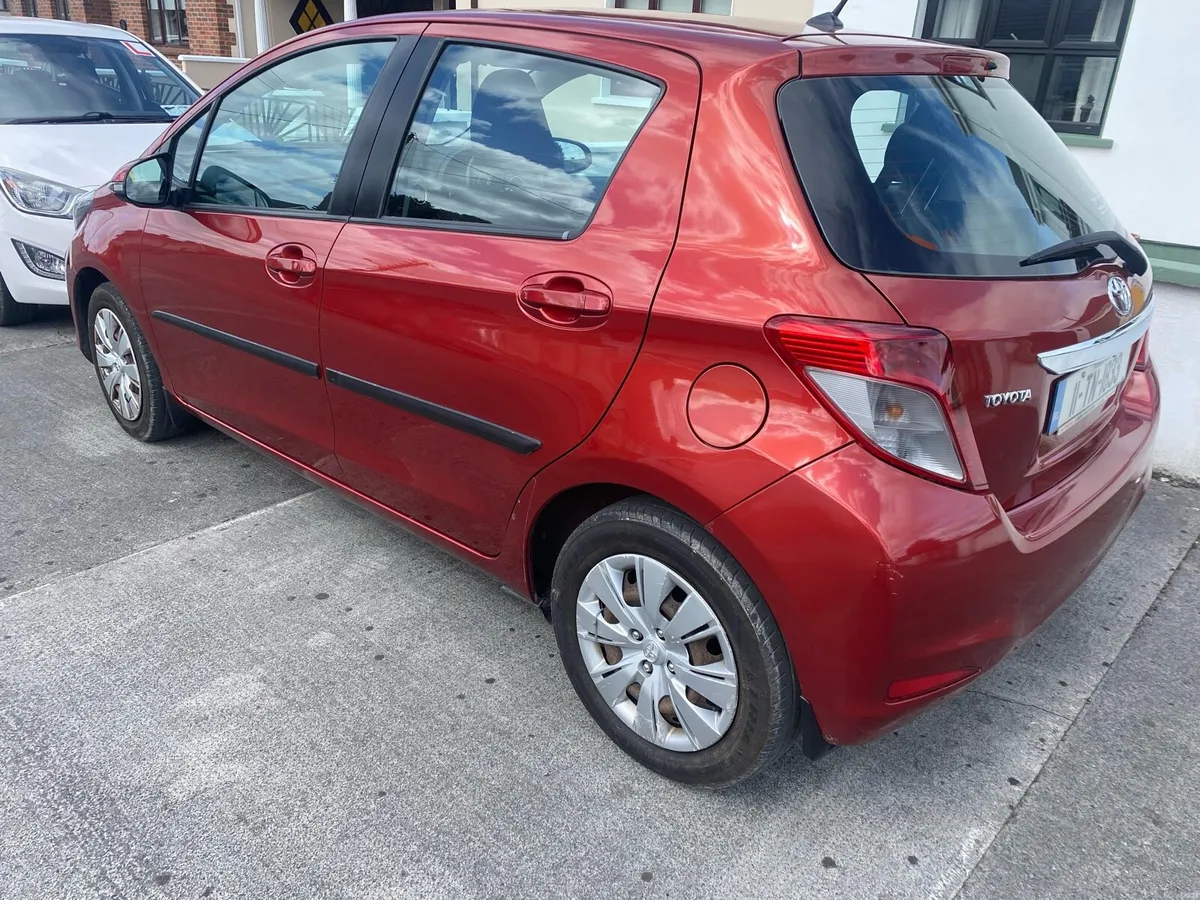 Toyota Yaris - Image 2