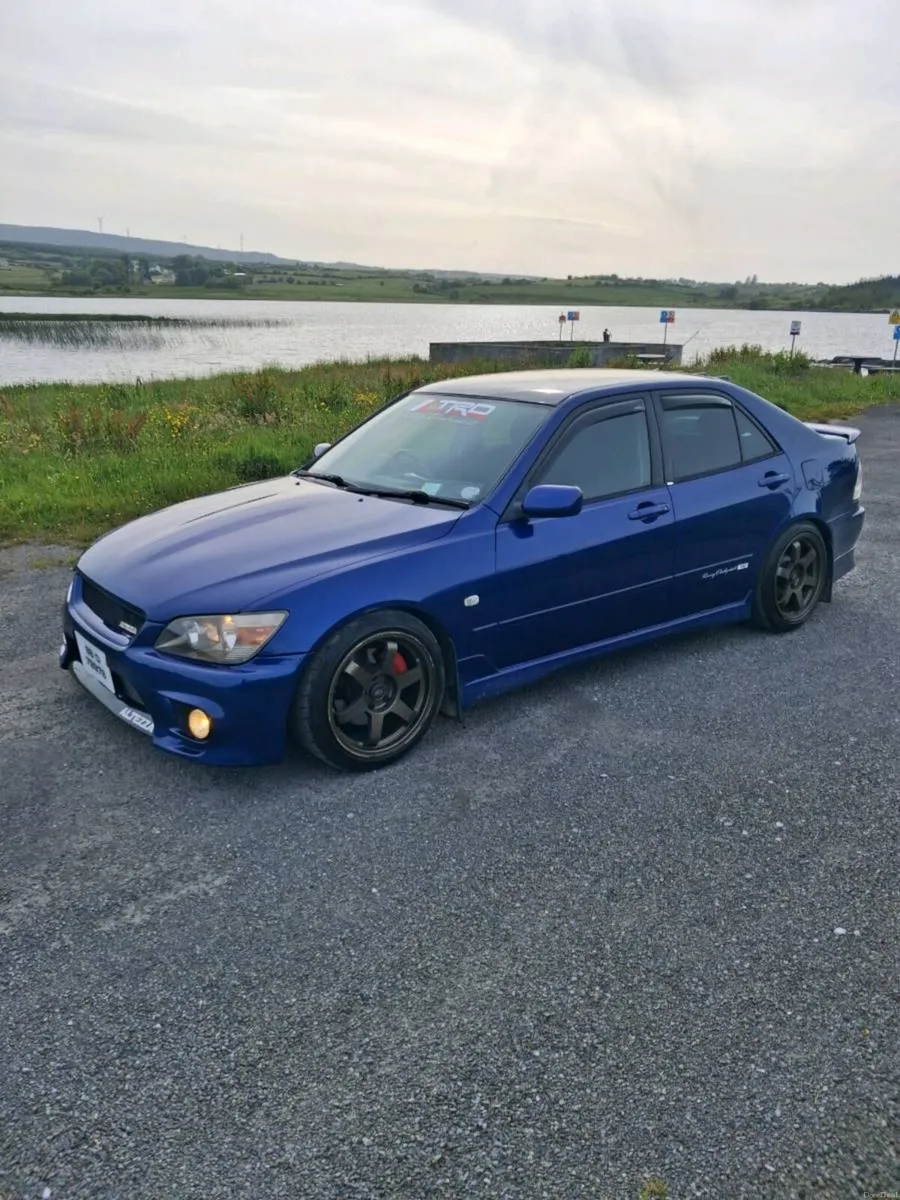 Toyota altezza - Image 2