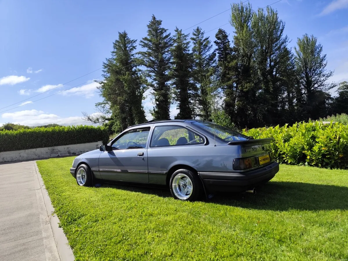 Ford Sierra - Image 5
