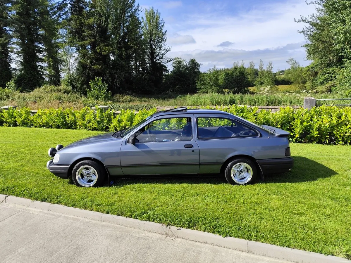 Ford Sierra - Image 4