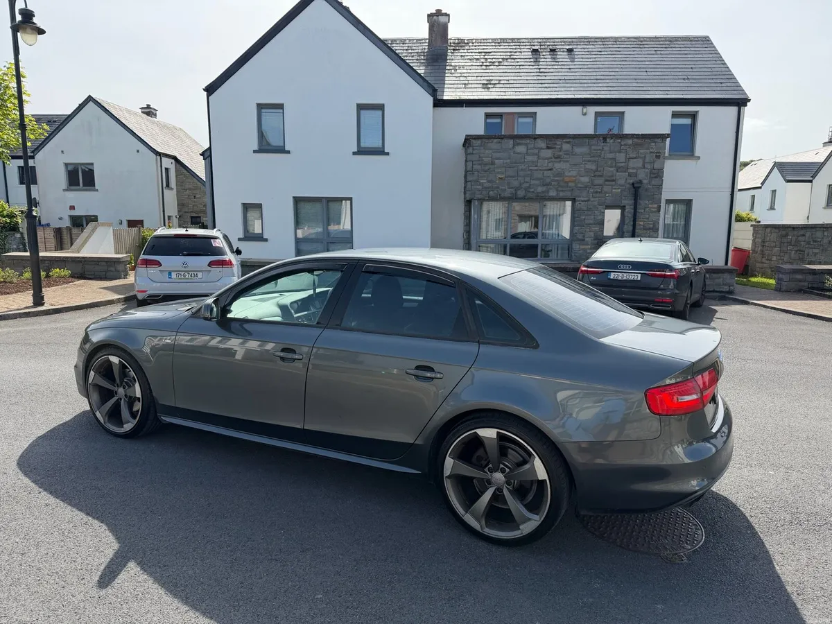 AUDI A4 2.0 TDI SLINE 2012 NCT & TAX - Image 4